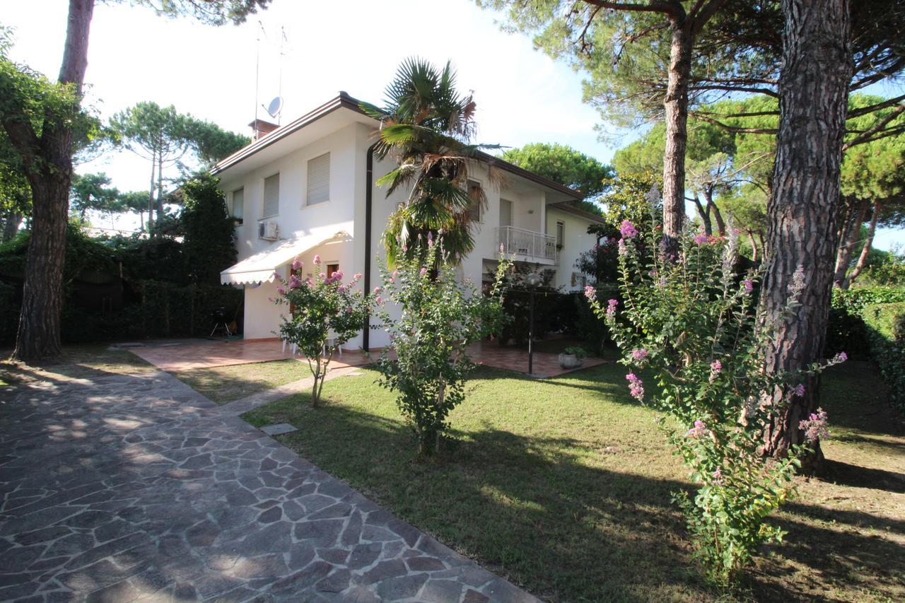 Villa Barbara Lignano Sabbiadoro Exterior foto