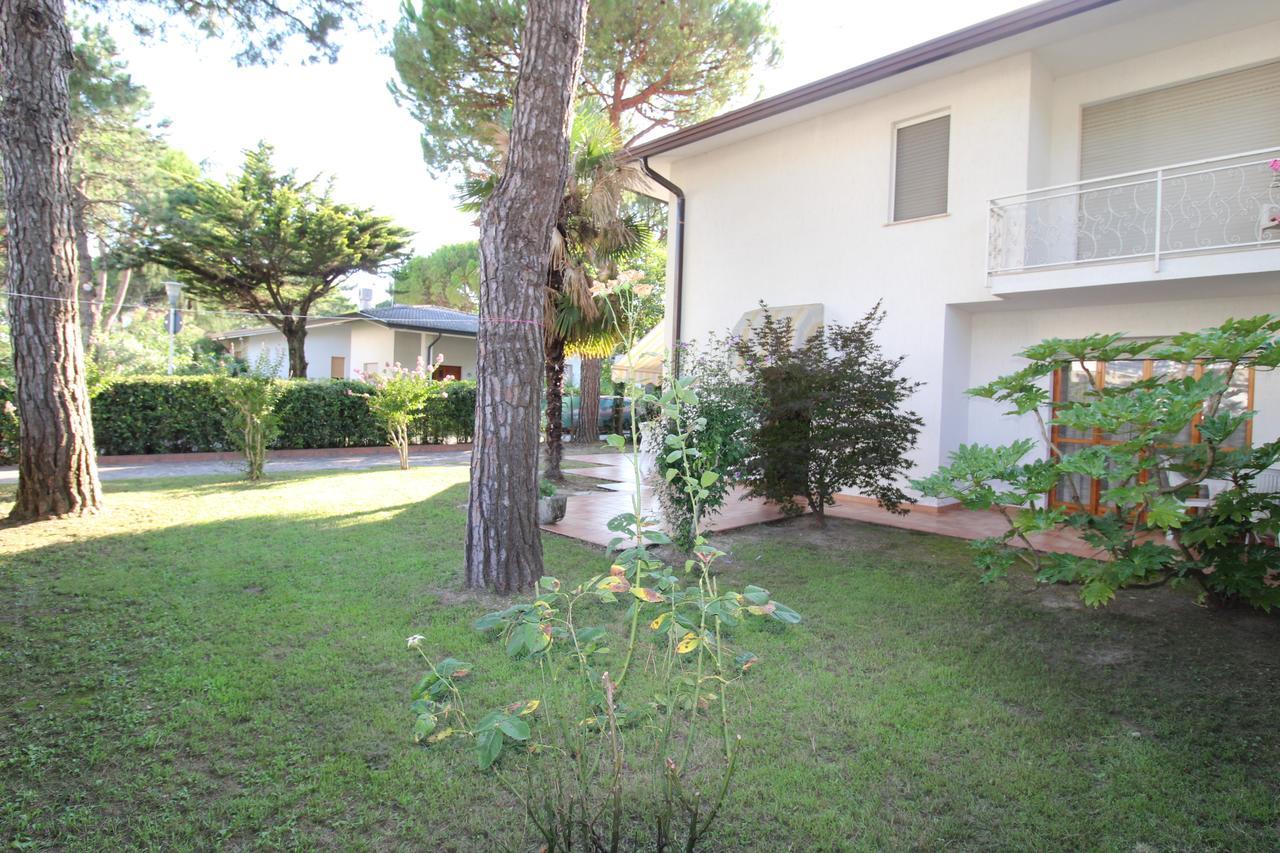 Villa Barbara Lignano Sabbiadoro Exterior foto